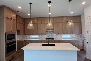 7407 Boyd Hvn Dr, Austin, TX 78744 - Photo 3