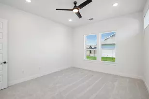 7407 Boyd Hvn Dr, Austin, TX 78744 - Photo 19