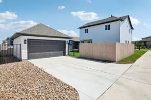 7407 Boyd Hvn Dr, Austin, TX 78744 - Photo 3