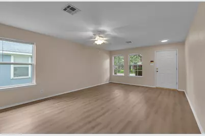 111 David Drive, Hutto, TX 78634 - Photo 7