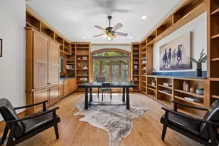 2501 Stratford Dr, Austin, TX 78746 - Photo 3