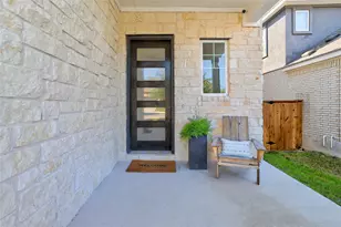 1304 Kneehigh Ln, Georgetown, TX 78633 - Photo 3