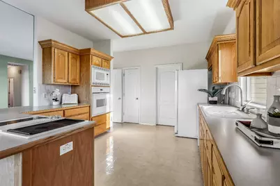 18906 Venture Drive, Point Venture, TX 78645 - Photo 15