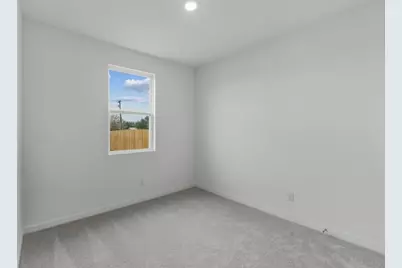 341 Sullivan Way, Elgin, TX 78621 - Photo 17