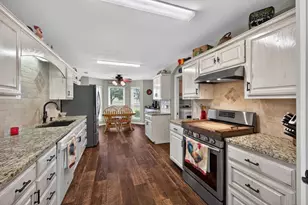 111 Lookout Cir, Hutto, TX 78634 - Photo 13