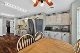 111 Lookout Cir, Hutto, TX 78634 - Photo 17