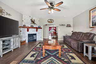 111 Lookout Cir, Hutto, TX 78634 - Photo 9