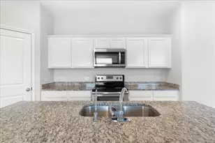 201 Rainey Dr, Jarrell, TX 76537 - Photo 13