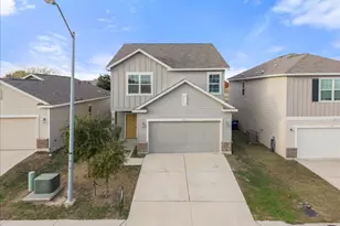 201 Rainey Dr, Jarrell, TX 76537 - Photo 1