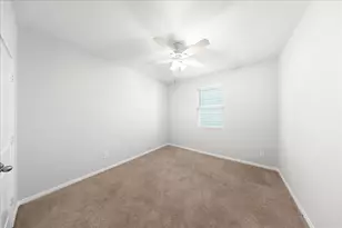 201 Rainey Dr, Jarrell, TX 76537 - Photo 7