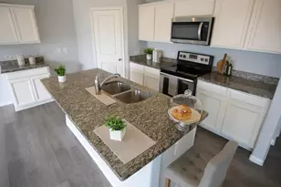 201 Rainey Dr, Jarrell, TX 76537 - Photo 3