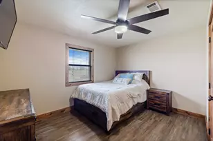 1001 Gravel Pit Rd, Taylor, TX 76574 - Photo 15