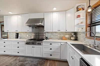 1001 Gravel Pit Road, Taylor, TX 76574 - Photo 9