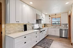 1001 Gravel Pit Rd, Taylor, TX 76574 - Photo 7