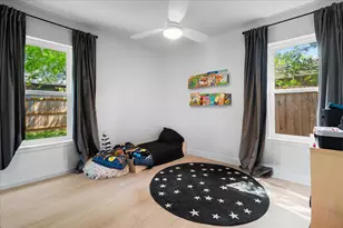 1808 Forest Hill Dr, Austin, TX 78745 - Photo 31