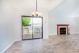 2322 Klattenhoff Dr, Austin, TX 78728 - Photo 7