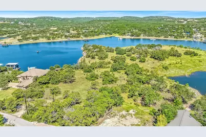 19813 Lakehurst Loop, Spicewood, TX 78669 - Photo 17