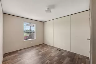 360 Shady Oaks Dr, Kyle, TX 78640 - Photo 25