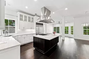 2900 Meandering River Ct, Austin, TX 78746 - Photo 9