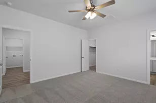 303 Clearlake Dr, Hutto, TX 78634 - Photo 19