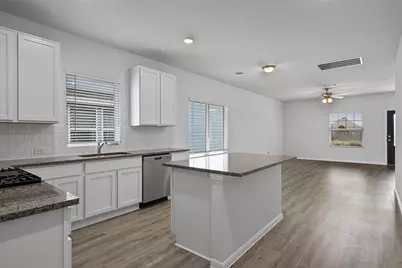 303 Clearlake Drive, Hutto, TX 78634 - Photo 15