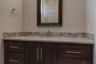 923 E 37th St, Austin, TX 78705 - Photo 29