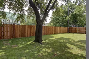 923 E 37th St, Austin, TX 78705 - Photo 35