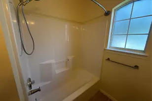 2008 Lancaster St, San Marcos, TX 78666 - Photo 7