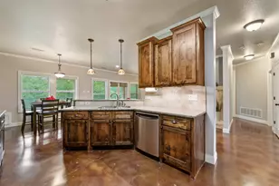 1903 Sarah Cove, Taylor, TX 76574 - Photo 15