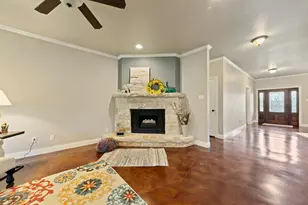 1903 Sarah Cove, Taylor, TX 76574 - Photo 17