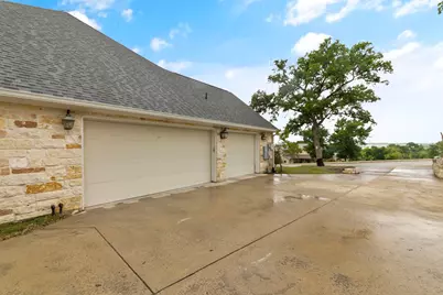 1903 Sarah Cove, Taylor, TX 76574 - Photo 37