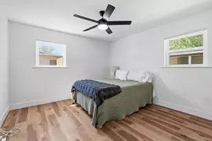 1307 Aspen St, Lockhart, TX 78644 - Photo 17