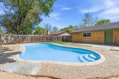 1307 Aspen Street, Lockhart, TX 78644 - Photo 19