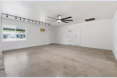 1307 Aspen Street, Lockhart, TX 78644 - Photo 15
