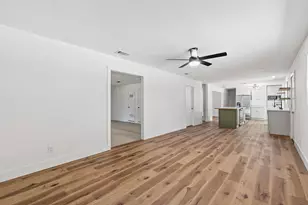 1307 Aspen St, Lockhart, TX 78644 - Photo 25