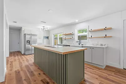 1307 Aspen Street, Lockhart, TX 78644 - Photo 5