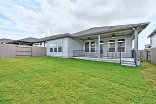 7712 Boyd Hvn Dr, Austin, TX 78744 - Photo 31