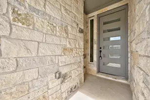 7712 Boyd Hvn Dr, Austin, TX 78744 - Photo 3