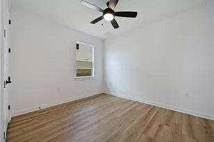 7712 Boyd Hvn Dr, Austin, TX 78744 - Photo 23