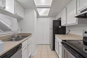1804 Cinnamon Path, Austin, TX 78704 - Photo 21