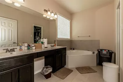 318 Hyltin Street, Hutto, TX 78634 - Photo 15