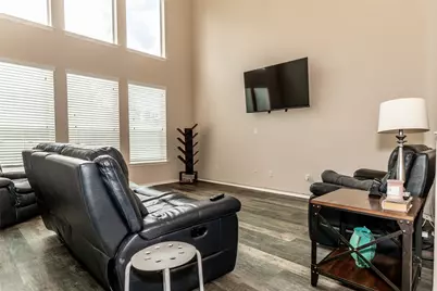 318 Hyltin Street, Hutto, TX 78634 - Photo 11
