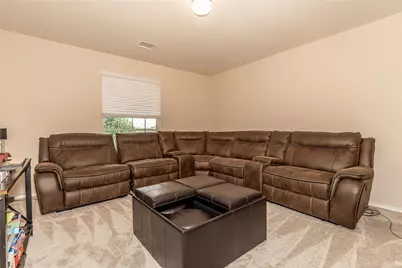 318 Hyltin Street, Hutto, TX 78634 - Photo 23