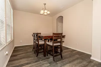 318 Hyltin Street, Hutto, TX 78634 - Photo 5