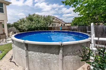 318 Hyltin Street, Hutto, TX 78634 - Photo 35