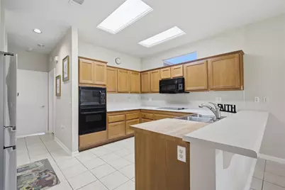 113 Larkspur Lane, Georgetown, TX 78633 - Photo 11