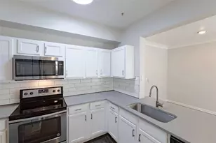 12215 Hunters Chase Dr, Austin, TX 78729 - Photo 9