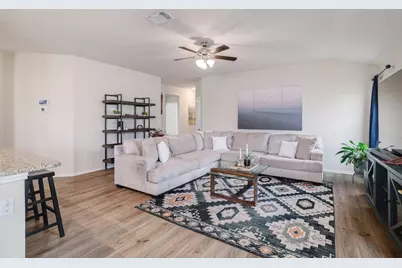 1704 T H Johnson Drive, Taylor, TX 76574 - Photo 5
