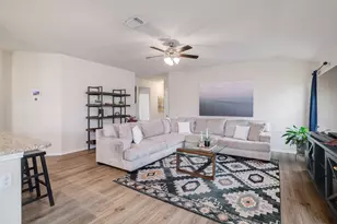 1704 T H Johnson Dr, Taylor, TX 76574 - Photo 5