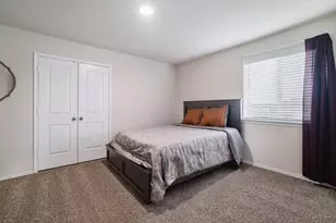 1704 T H Johnson Dr, Taylor, TX 76574 - Photo 21